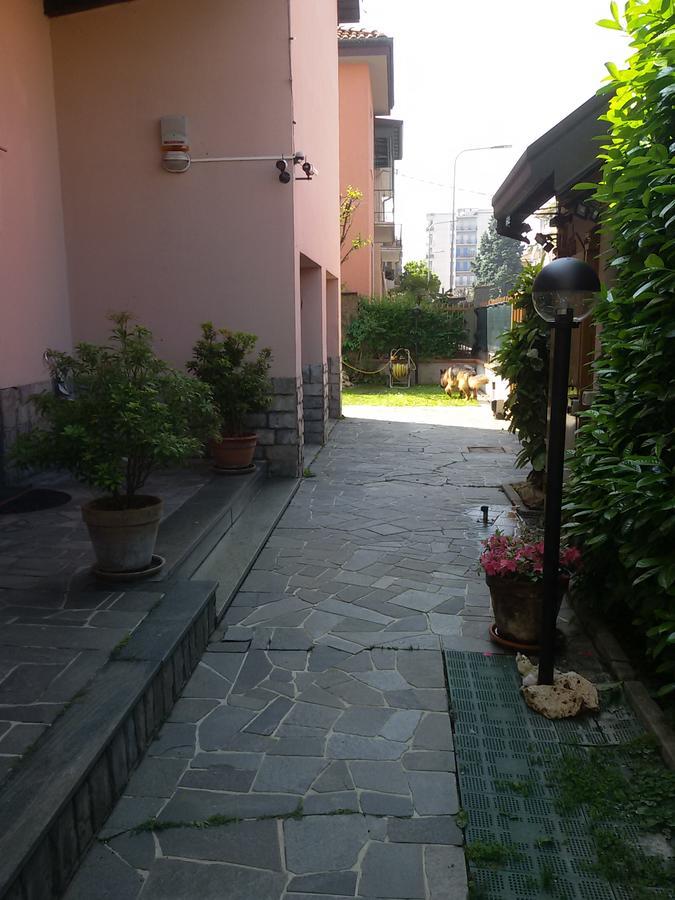 Ciro Bed And Breakfast La Villetta Pioltello Exterior foto