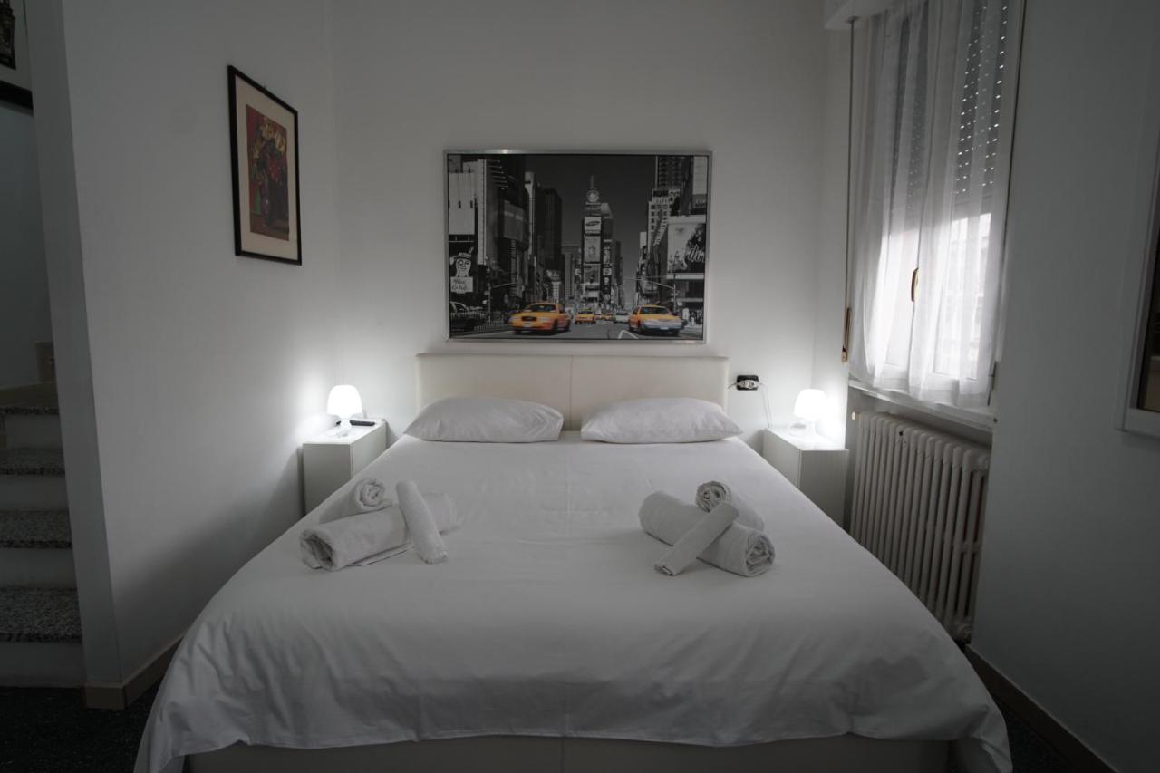 Ciro Bed And Breakfast La Villetta Pioltello Zimmer foto